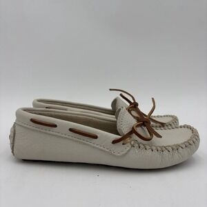 Minnetonka Off White Leather Moccasins Womens Size 7 Driving Loafers